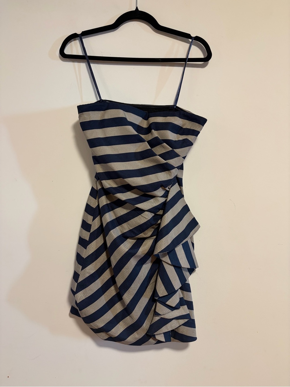 BCBGMAXAZRIA Reya Navy Striped Strapless Ruffle Cocktail Dress Size 2